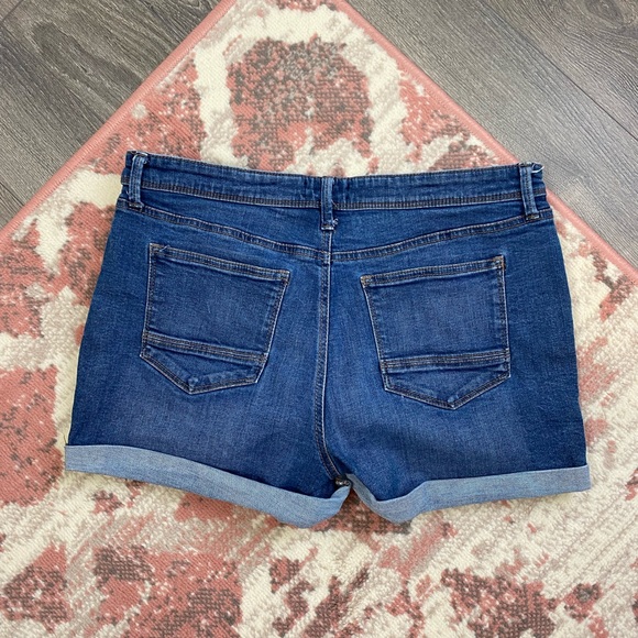 Jean Shorts in a Deep Indigo - Picture 3 of 7